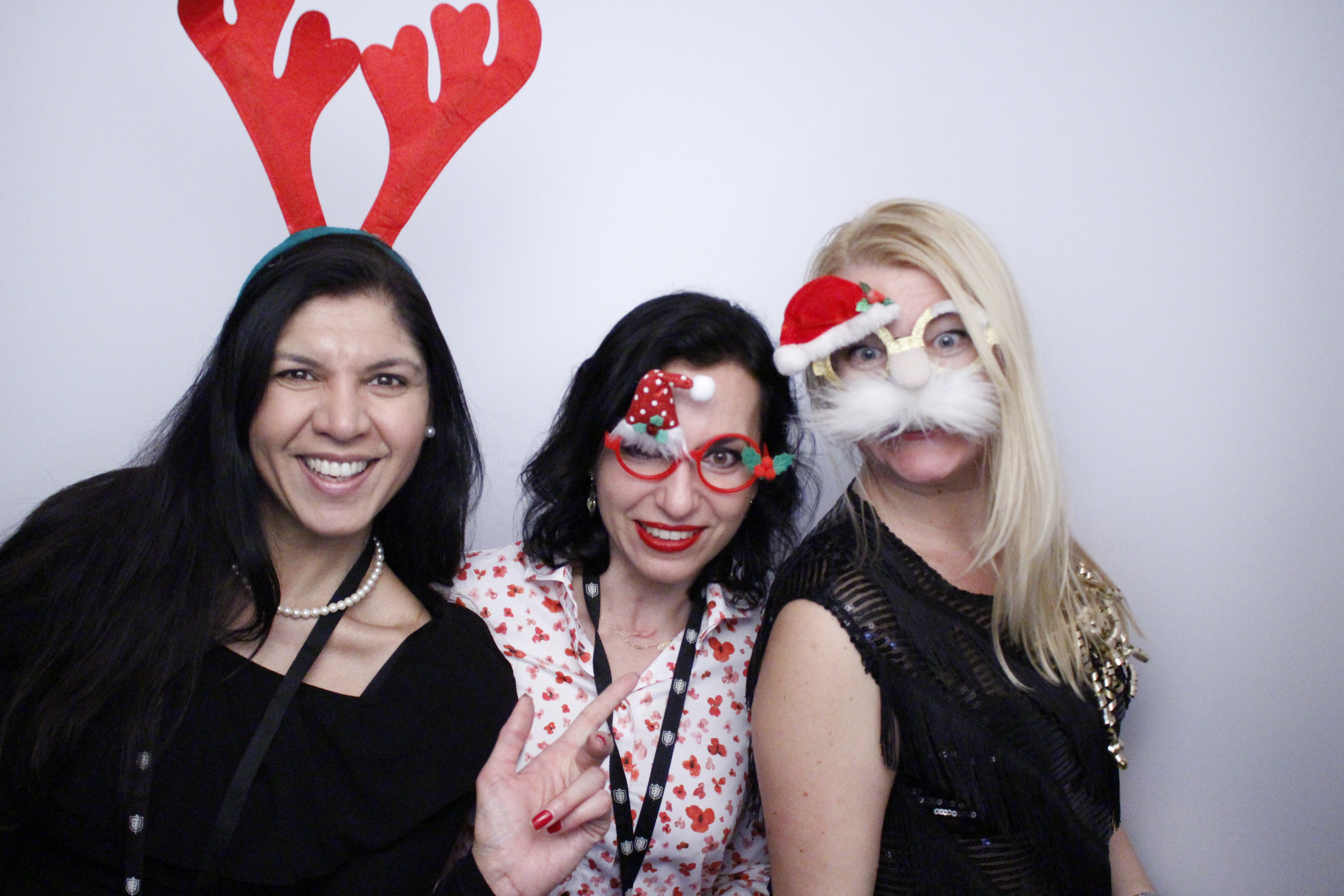 Hult EMBA Year 1 Christmas Dinner | View more photos from the event at gallery.myphotoboothexperience.co.uk/u/MyPhotoBoothExperienceLtd/Hult-EMBA-Year-1-Christmas-Dinner